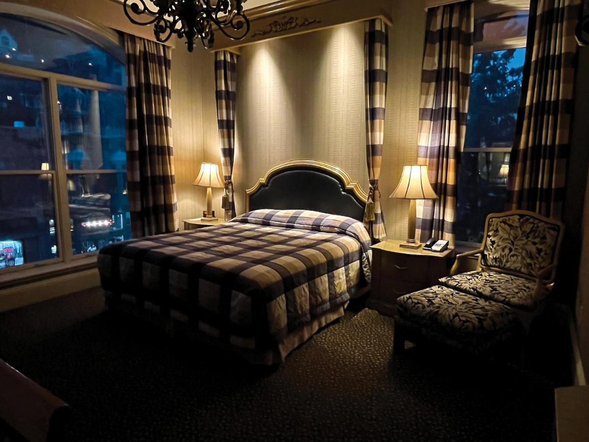 Celebrity Hotel Дедууд Екстериор снимка