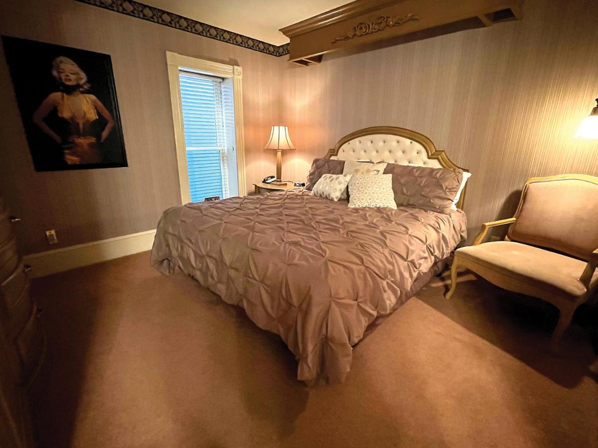 Celebrity Hotel Дедууд Екстериор снимка