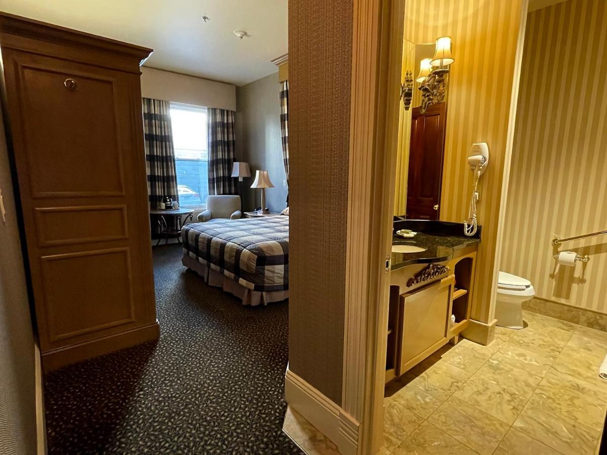 Celebrity Hotel Дедууд Екстериор снимка