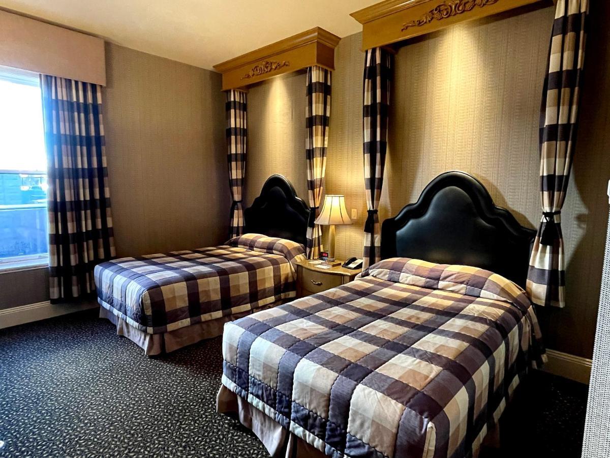 Celebrity Hotel Дедууд Екстериор снимка