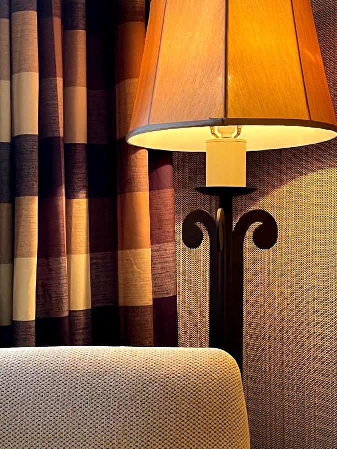 Celebrity Hotel Дедууд Екстериор снимка