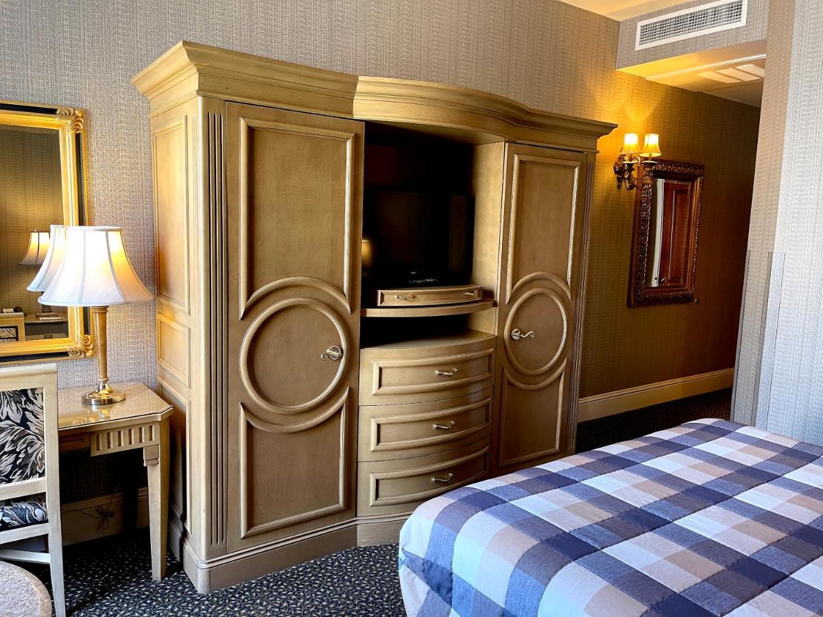 Celebrity Hotel Дедууд Екстериор снимка
